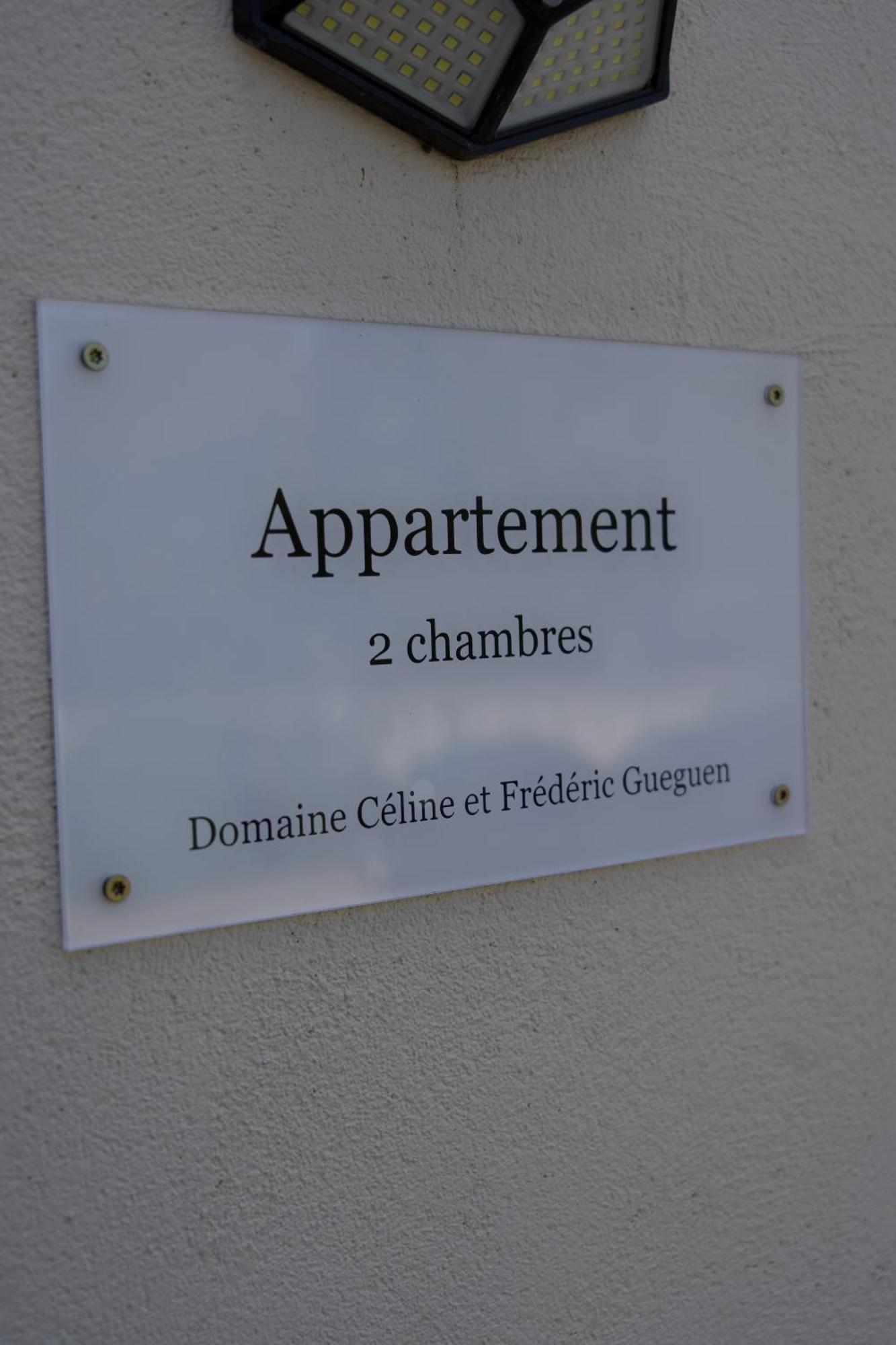 Appartements Domaine Gueguen Chablis Habitación foto